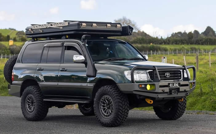 Hardshell rooftop tent camping in Dar es Salaam - Tanzania